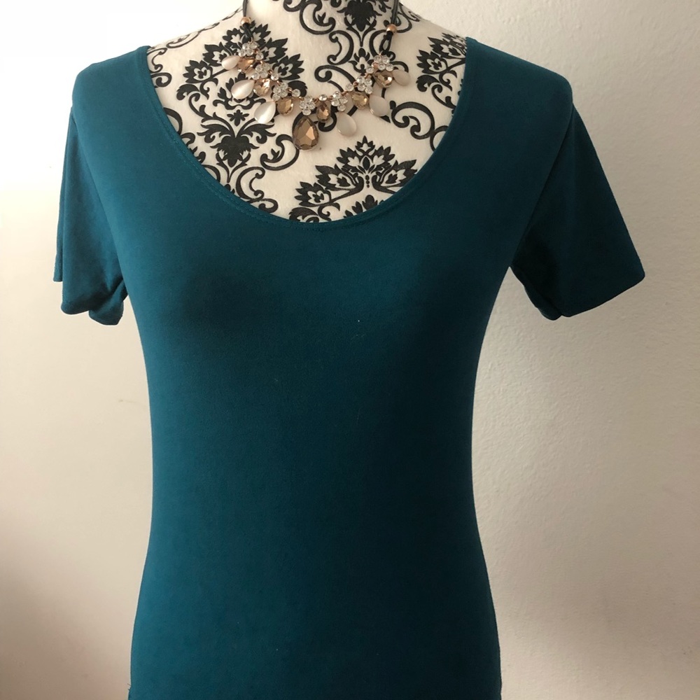 Scoop neck Blouse
